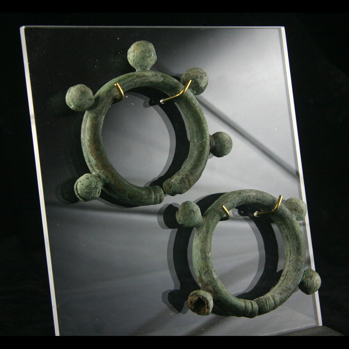 A Pair Of Dong Son Bronze Bracelets Y4270